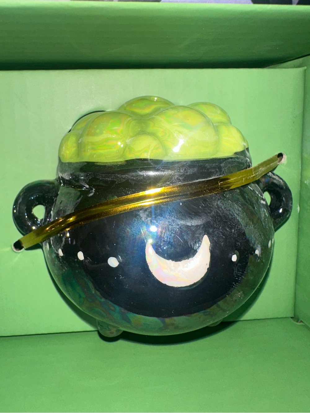 10 Strawberry Street Halloween Cauldron Salt & Pepper Shakers ~ New - Picture 3 of 7